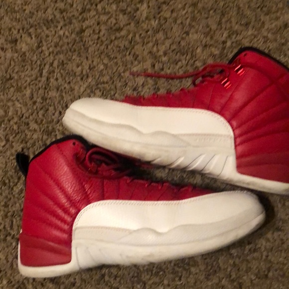 Used Jordan 12 Retro Gym Red - Picture 2 of 6